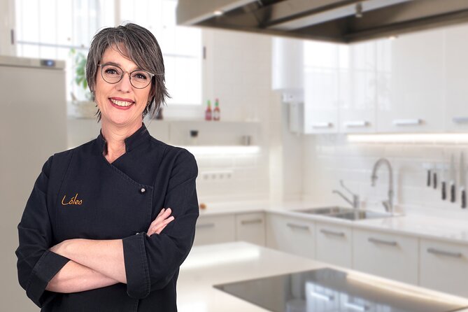 Tapas & Paella Cooking Class in Madrid with a Professional Chef - Why the small group matters
