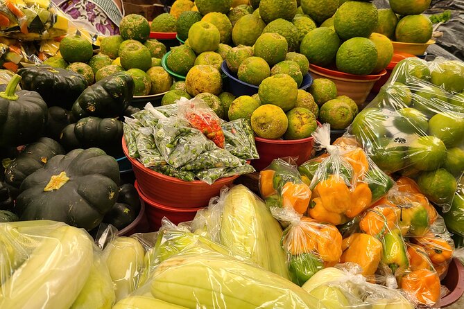 Taste of the Yucatan: Merida Cooking Class and Market Visit - The bus ride to a Mérida home