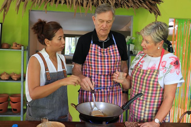 Thai Cooking Class in Khao Lak by Amazon Prime Series Chef - Morning or afternoon: choosing the right session