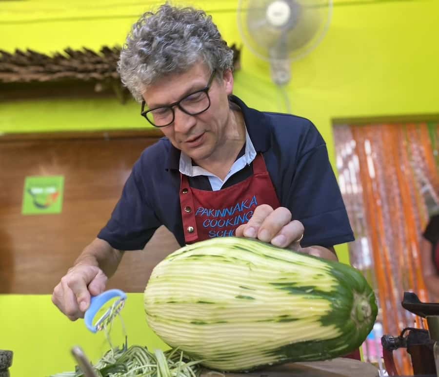 Thai cooking class &Market tour by Amazon Prime Series Chef. - Key points to know before booking