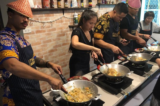 Tingly Thai Cooking School Evening Class - Fresh ingredients and useful Thai food lessons