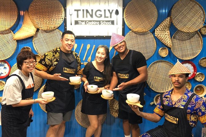 Tingly Thai Cooking School Evening Class - Group size, comfort, and the social side