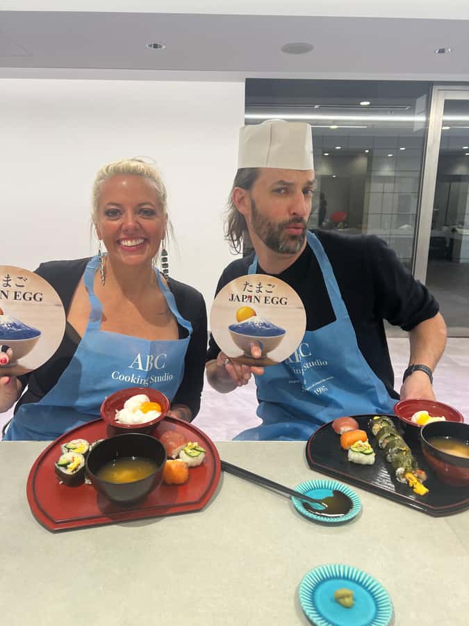Tokyo: Tsukiji Market Walking Tour & Sushi Cooking Class - From Market Walk to ABC Cooking Studio