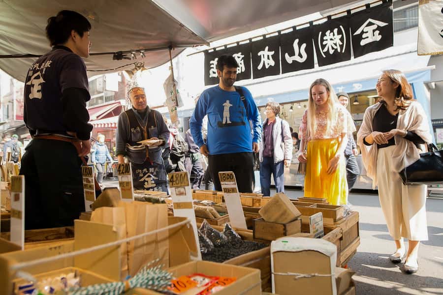Tokyo: Tsukiji Market Walking Tour & Sushi Cooking Class - Making Tamagoyaki and Miso Soup
