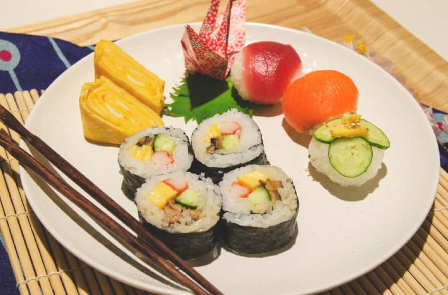 Tokyo: Tsukiji Market Walking Tour & Sushi Cooking Class - What Tsukiji You Do Not See