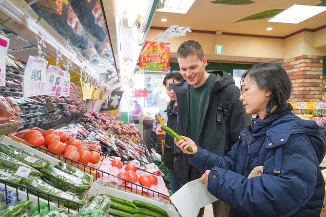 Tokyo Washoku 4-hour Cooking Class: From Market to Table - Patient instruction at the cooking studio