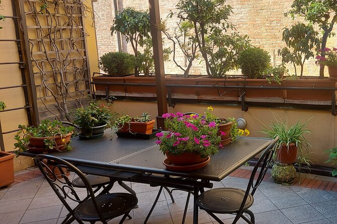 Traditional Bolognese Cooking Class in Bologna with Giovanna S - A home kitchen in Bologna’s historic center