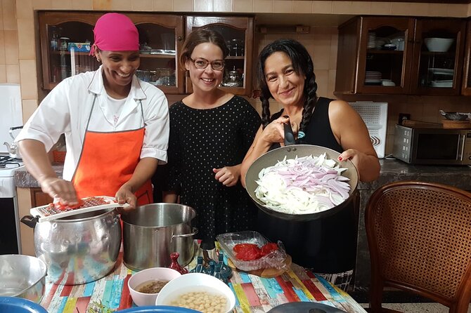 Traditional Cooking Courses in Casablanca - Preparing couscous the Moroccan way