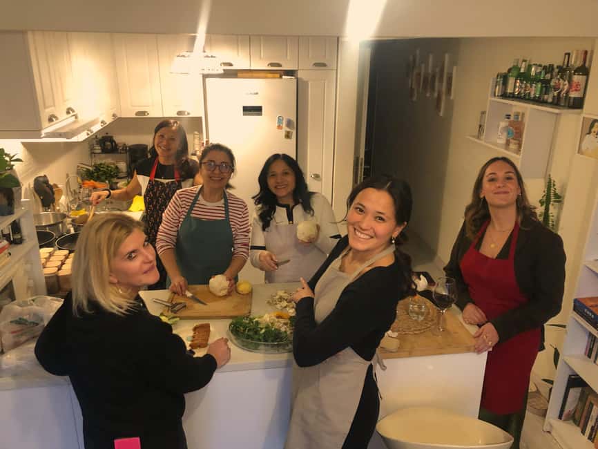 Traditional Home Cooking with a Local in İstanbul Center - What happens in Gülşah’s home kitchen