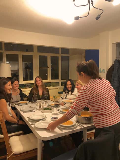 Traditional Home Cooking with a Local in İstanbul Center - Gülşah and the personal welcome