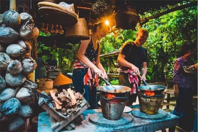 Traditional Northern Home Cooking Experience with Raunkaew Yanon Family