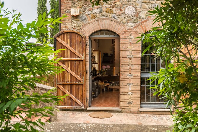 Truffle Hunting and Cooking Class - Should you book the truffle hunt and cooking class?