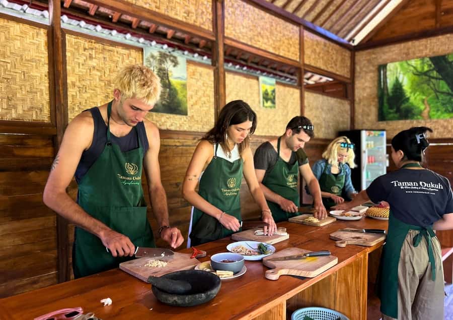 Ubud: Balinese Cooking Class at an Organic Farm - Why this cooking class feels different from a restaurant meal