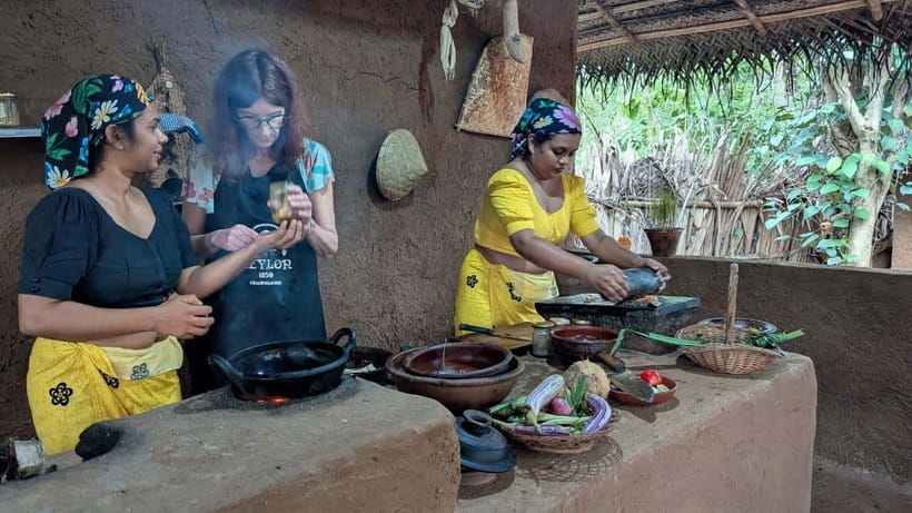 Udawalawe: Farm to Table Cooking & Authe: Village Experience - Sitting down to the meal you helped make