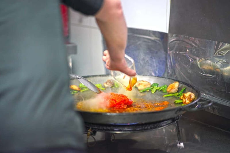 Valencia: Traditional Paella Cooking Class and Dinner - Learning from Antonio, Pepe, and the other chefs