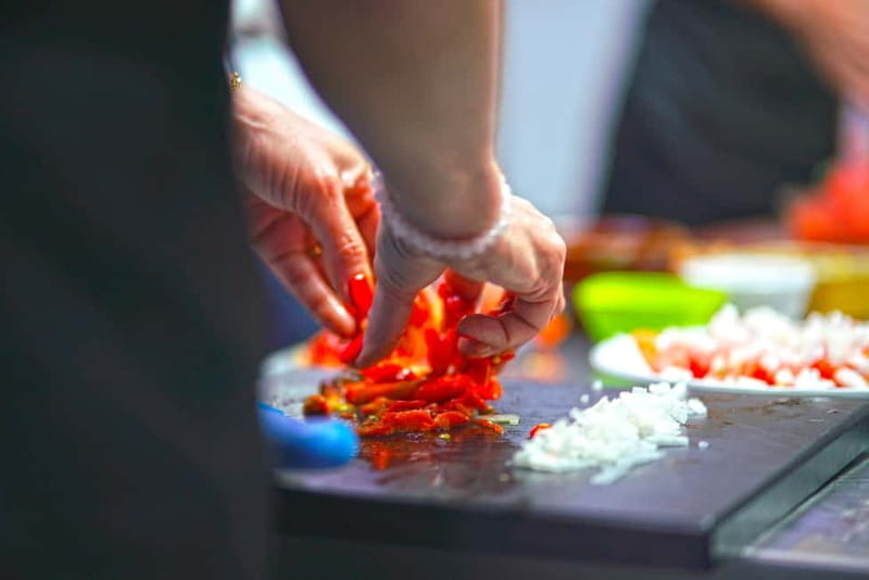 Valencia: Traditional Paella Cooking Class and Dinner - Timing, meeting details, and booking flexibility