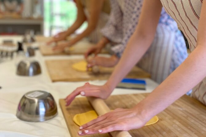 Varenna Walking Tour and Cooking Class - Weather, clothing, and practical planning