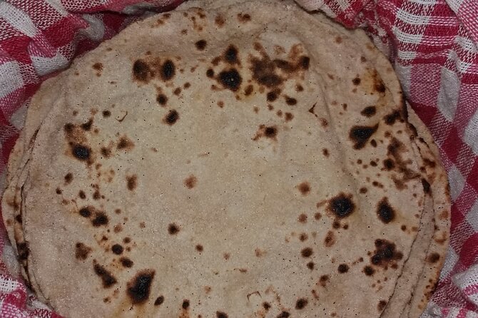 Veg and Non veg : Private Cooking Class in Delhi home (7 meal) - Optional local market flavor