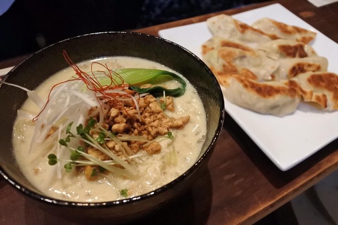 Vegan/Vegetarian Ramen and Gyoza by Bentoya cooking - The supermarket visit: Japanese ingredients in context