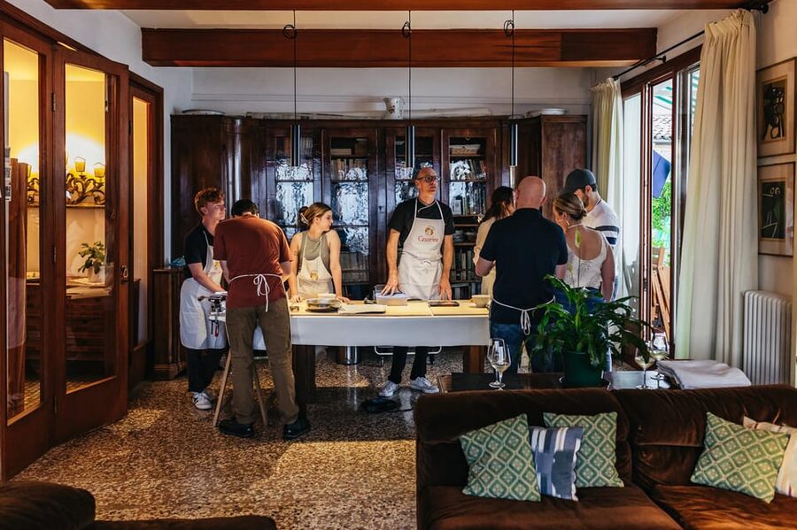 Venice: Pasta and Tiramisu Cooking Class at a Local's Home - Should you book this Venetian cooking class?