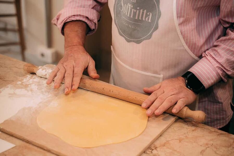 Verona: Hands-on Fresh Pasta and Tiramisù Cooking Class - Eating what you prepare