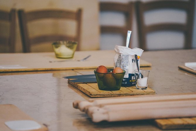 Verona: Italian Cooking Class with Pasta, Risotto and Tiramisù - Meeting at Via Teatro Ristori