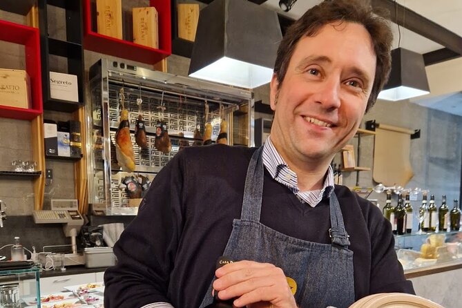 Verona: Pasta and Tiramisu Cooking Class With Free Flowing Wine - Making fresh pasta from flour to filling