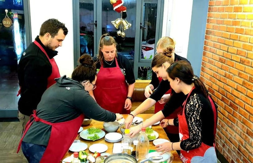 Vietnamese Cooking Class with Local Family in Hue - The family atmosphere and the pace of the class